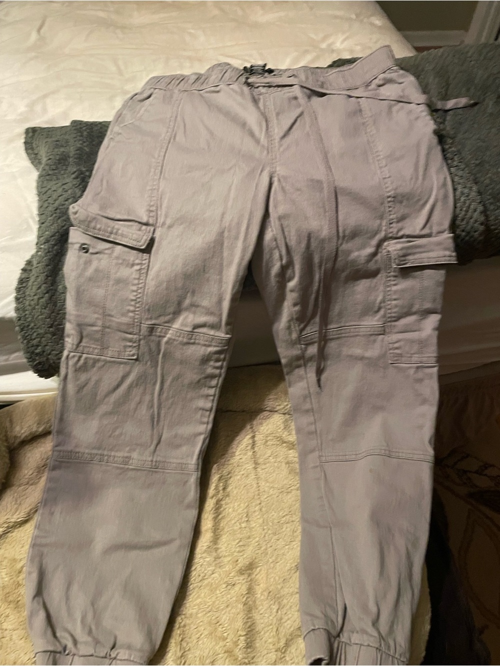 Women’s Rewash jogger cargo pants. Light grey. Lightly used